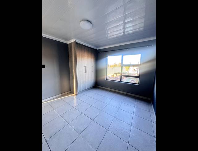 4 BEDROOM FREESTANDING FOR SALE IN MINERALIA